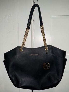Michael Kors Jet Set Large Saffiano Leather Shoulder Bag